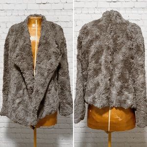 BB Dakota Jada Faux Fur Jacket EUC
